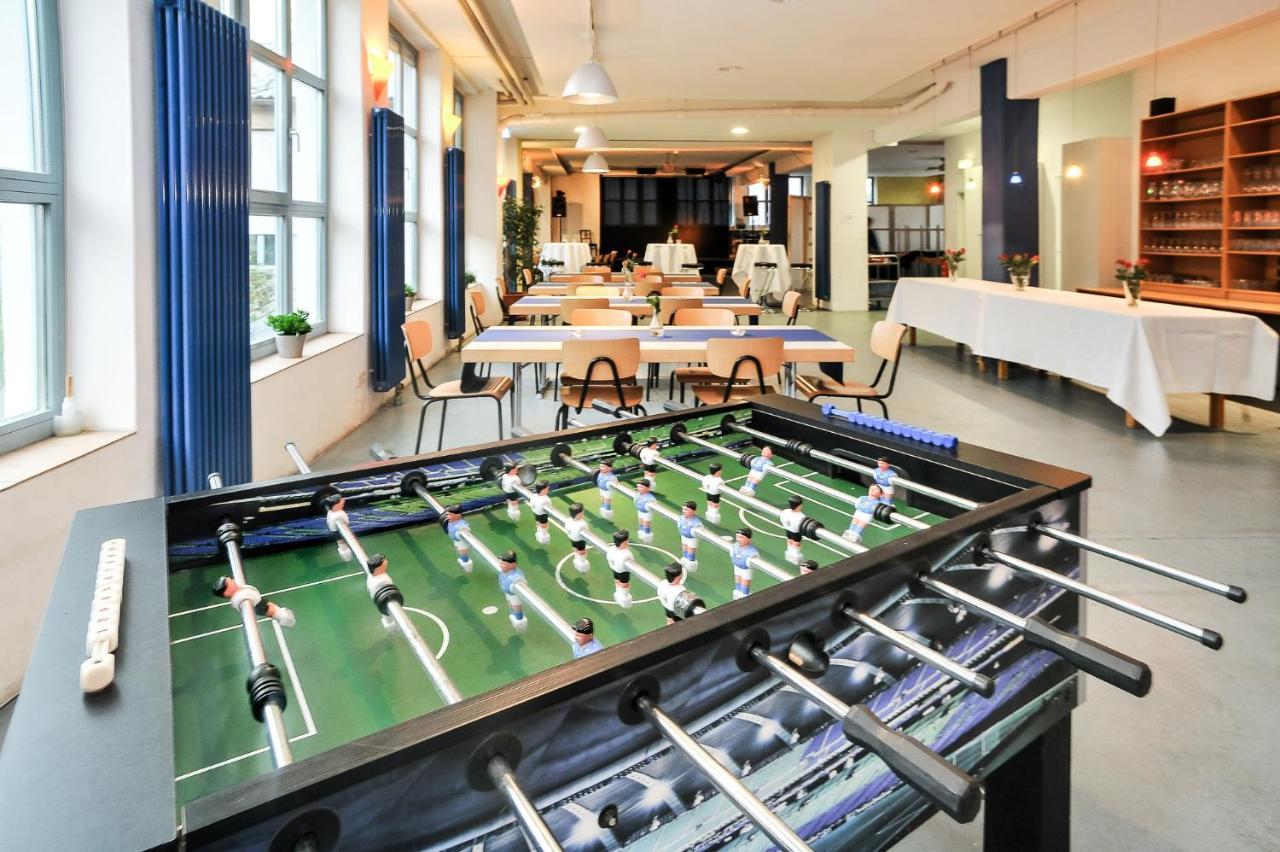 Hotel Abz *